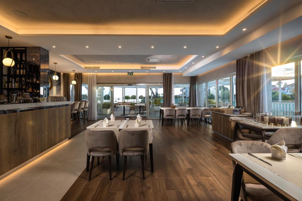 Garden Palace Resort Umag Bagian luar foto