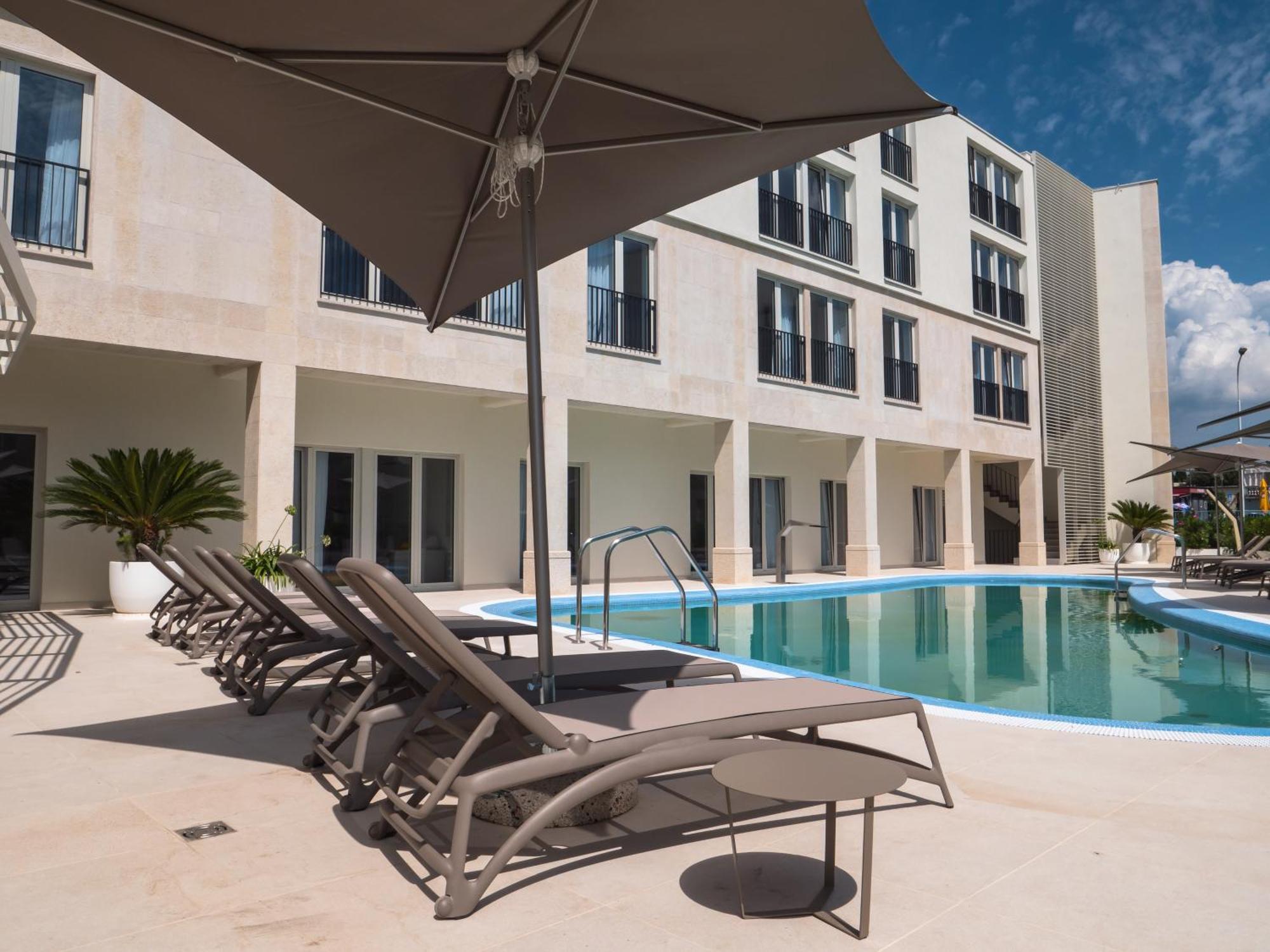 Garden Palace Resort Umag Bagian luar foto