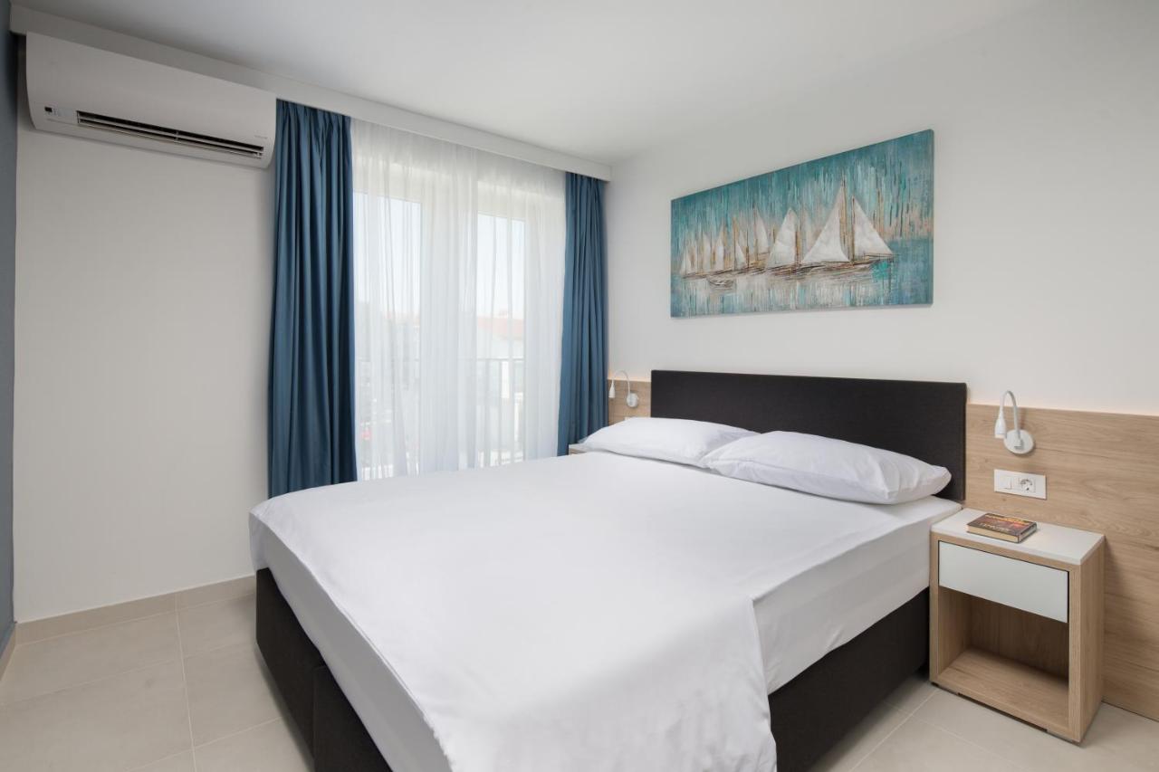 Garden Palace Resort Umag Bagian luar foto