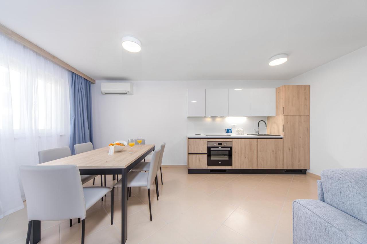Garden Palace Resort Umag Bagian luar foto