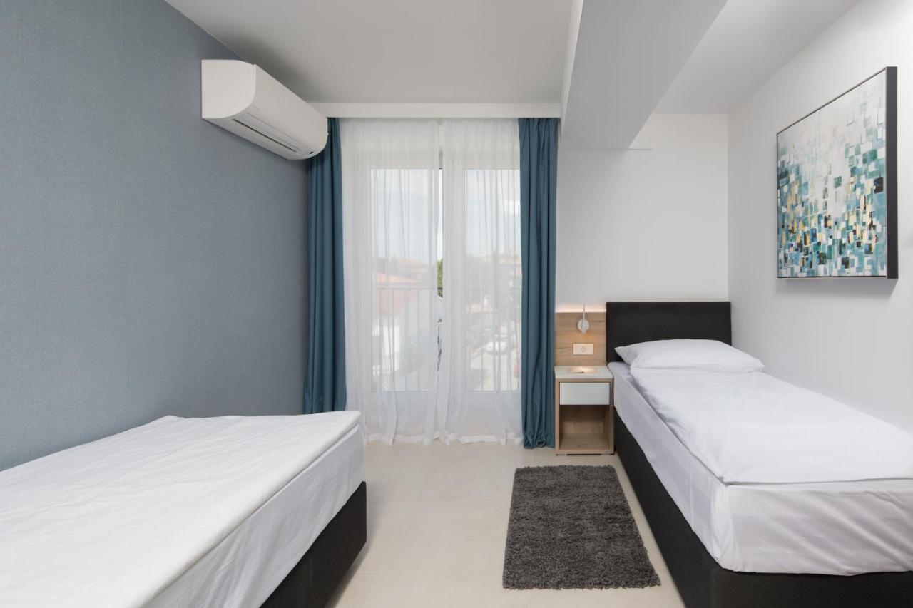 Garden Palace Resort Umag Bagian luar foto