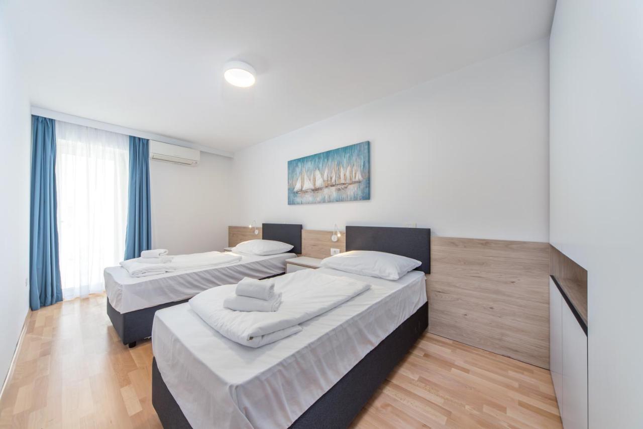 Garden Palace Resort Umag Bagian luar foto