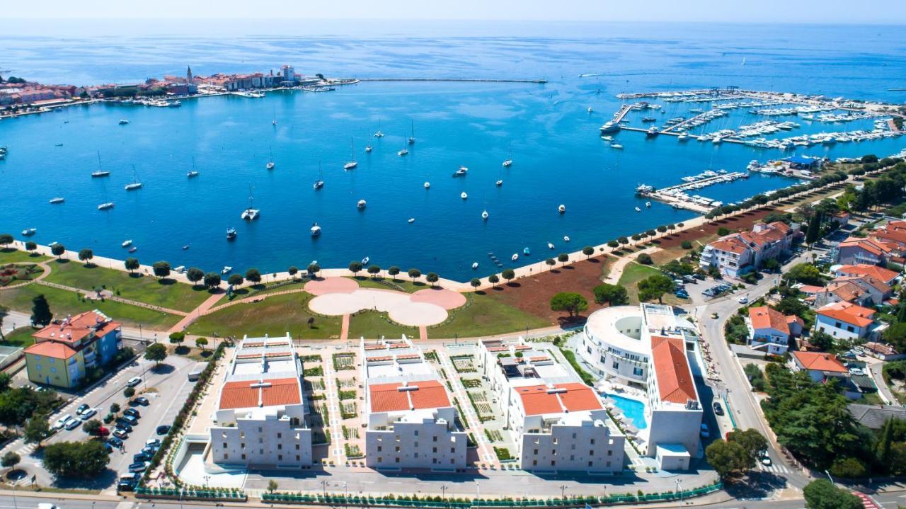 Garden Palace Resort Umag Bagian luar foto